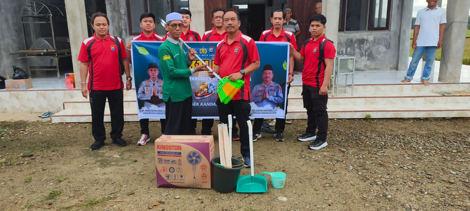 Jelang Hari Bhayangkara ke-80 Tahun 2026, Polsek Kandangan Kota Gelar Bakti Religi di Desa Sungai Kupang