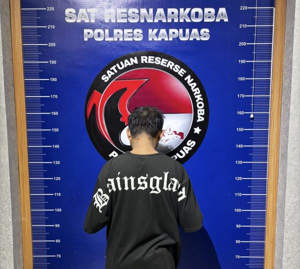 Satresnarkoba Polres Kapuas Tangkap Pengedar Narkotika di Jalan Barito Amankan Sabu 25,11 Gram